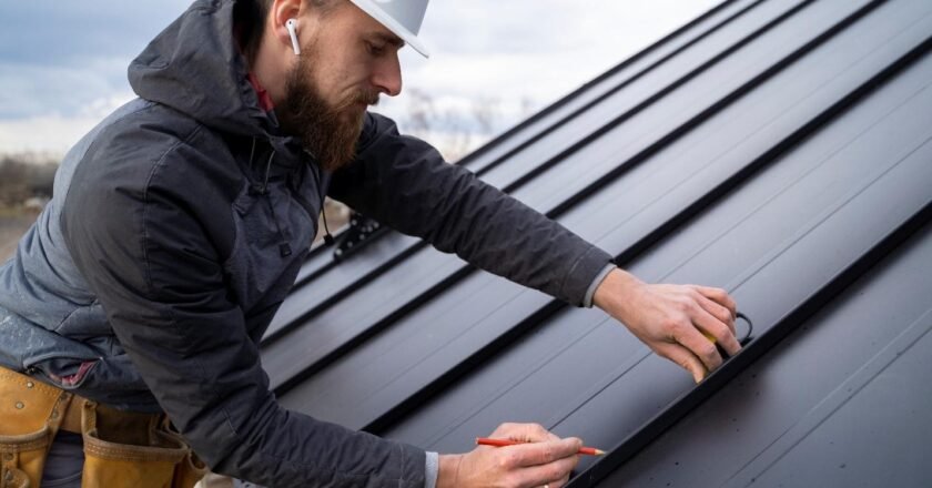 Signs You Need To Hire a Professional Roofing Contractor