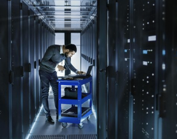 How Mission Critical Service Data Centers Power Your Digital Infrastructure